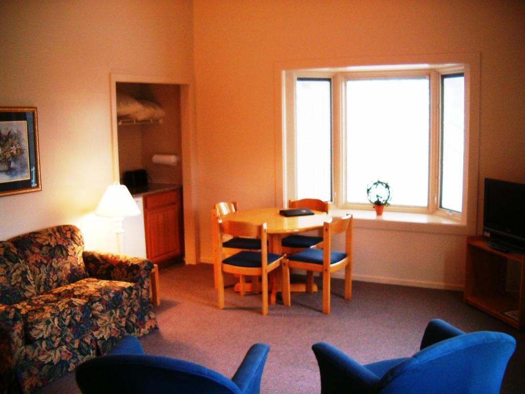 Attitash Motel & Suites Бартлетт Номер фото